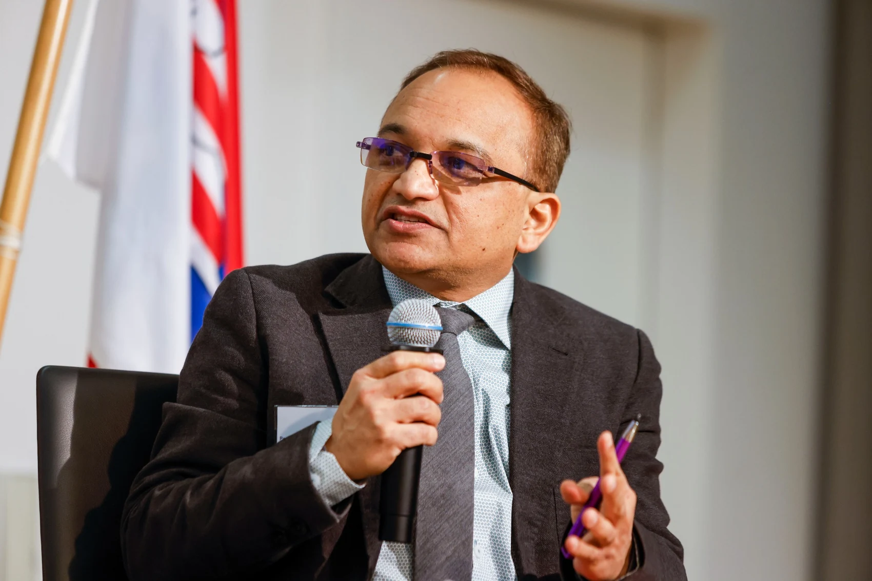 Professional dialogue on digital trust and responsible technology